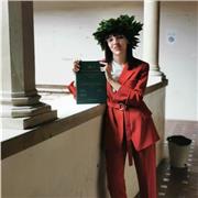 Dottoressa in Biotecnologie, impartisce lezioni di biologia, microbiologia, chimica analitica e chimica generale a studenti di scuole medie,superiori